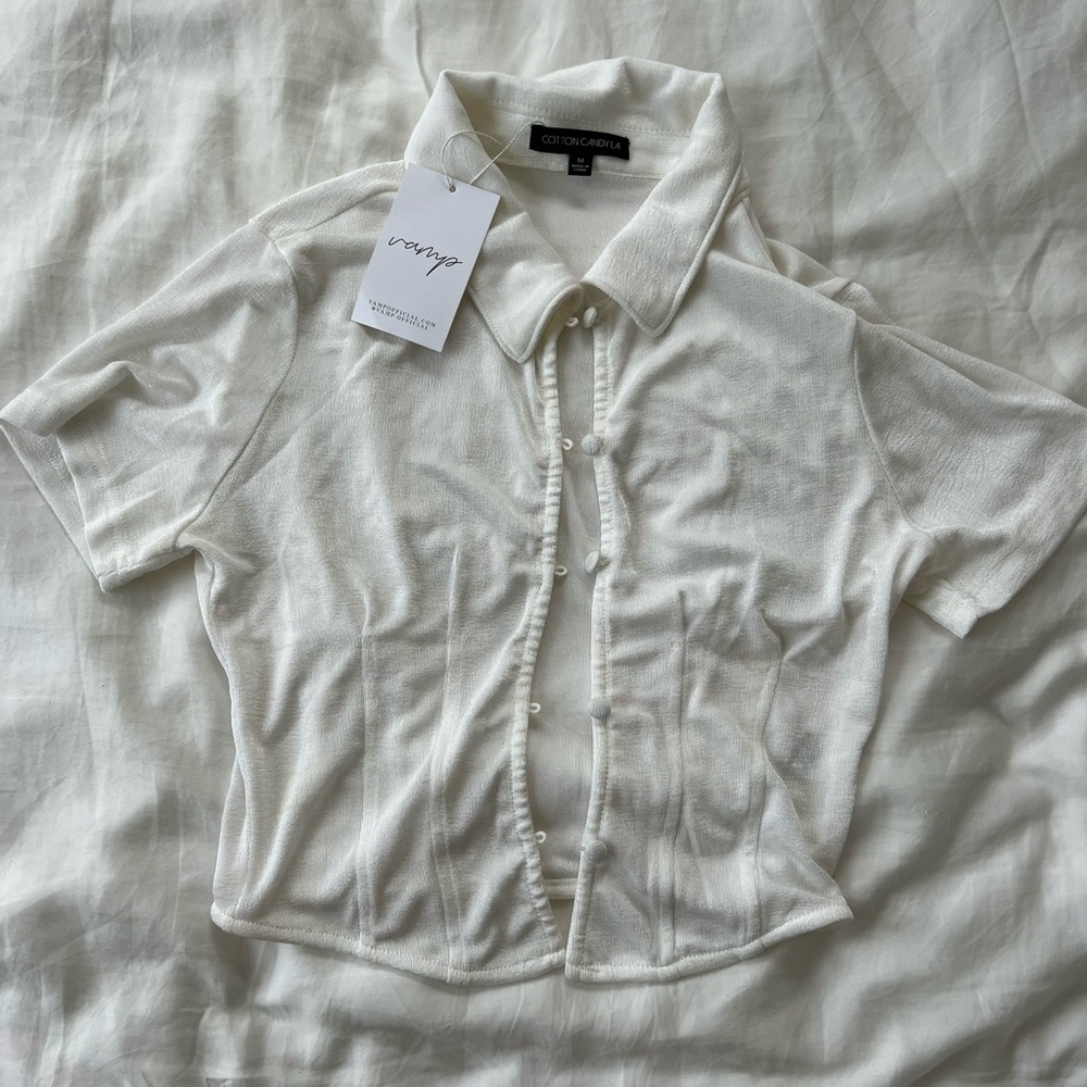 White top - Picture 2 of 2
